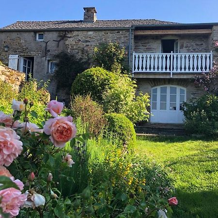 Maisonnette De Charme Les Jardins De Lou Boussac  Екстериор снимка