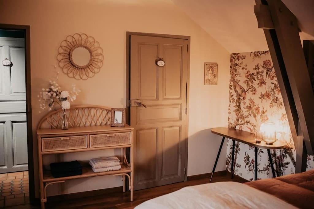 Maisonnette De Charme Les Jardins De Lou Boussac  Екстериор снимка