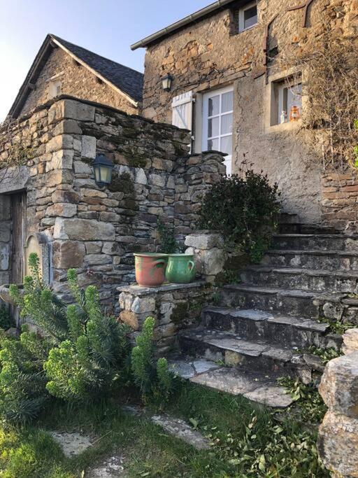 Maisonnette De Charme Les Jardins De Lou Boussac  Екстериор снимка